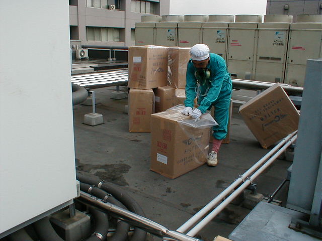 使用済フィルター梱包